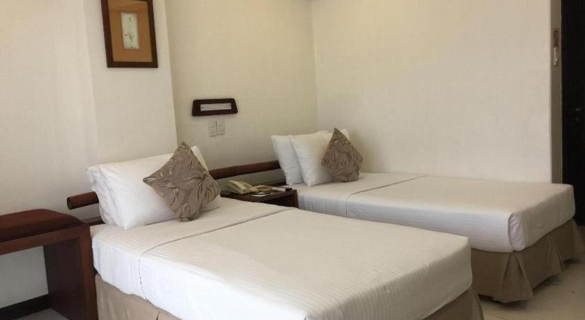 Soledad Suites Panglao Εξωτερικό φωτογραφία